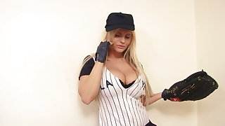 Hot baseball player babe shows her juicy tits to the camera 